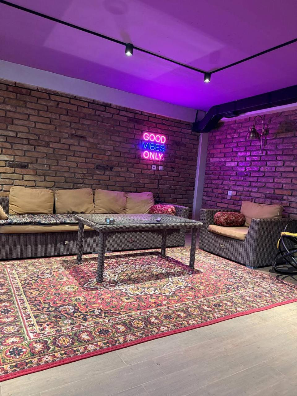 Premium Hostel Tasjkent Exteriör bild